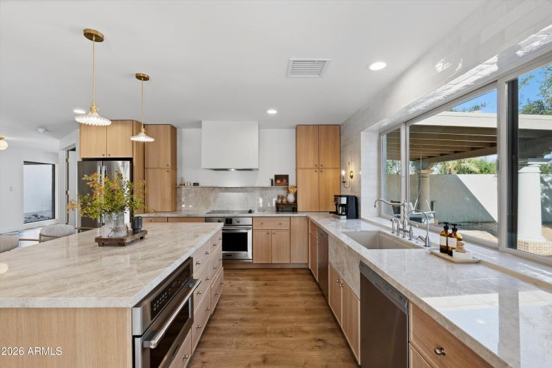 14-Kitchen