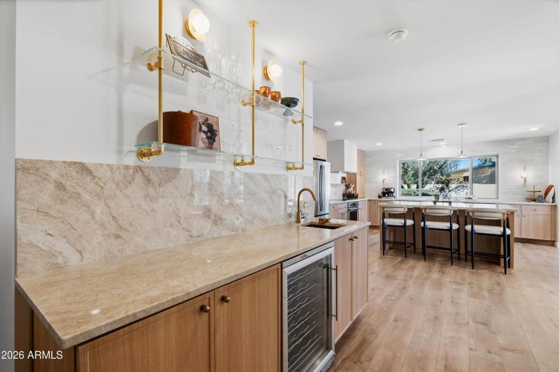 20-Wet Bar