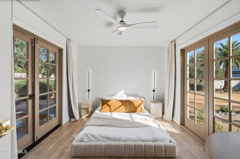 33-Bedroom