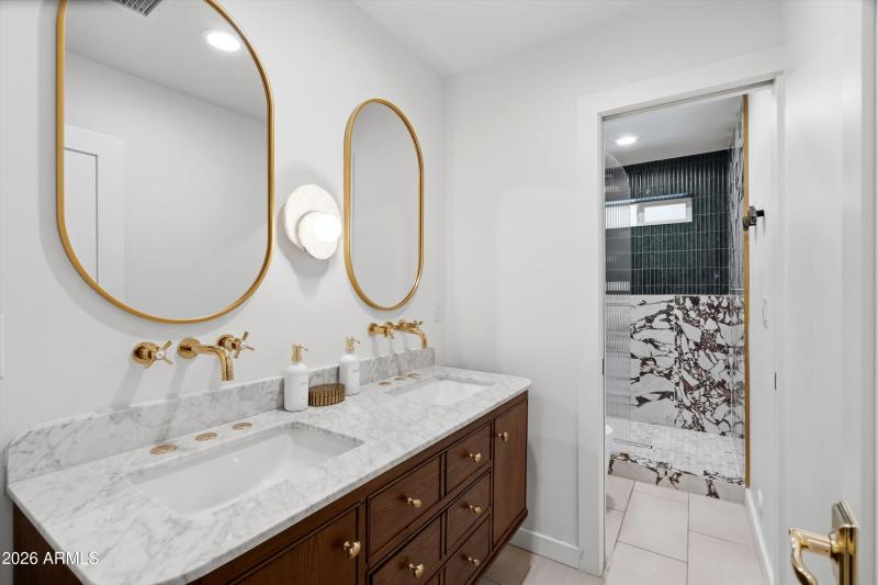 45-Bathroom 3