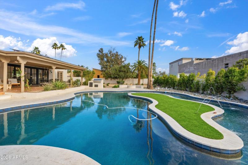 64-Pool Area