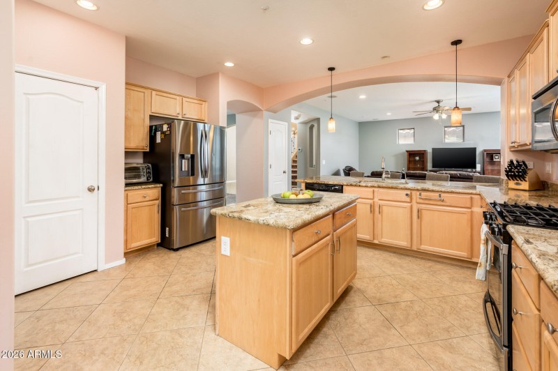 31126 N 131st Dr - MLS-21