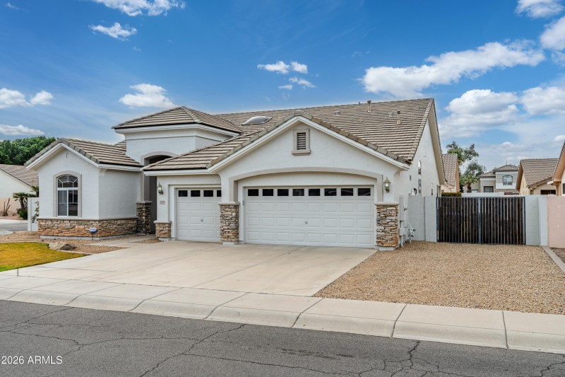 1695 E Monterey St-2
