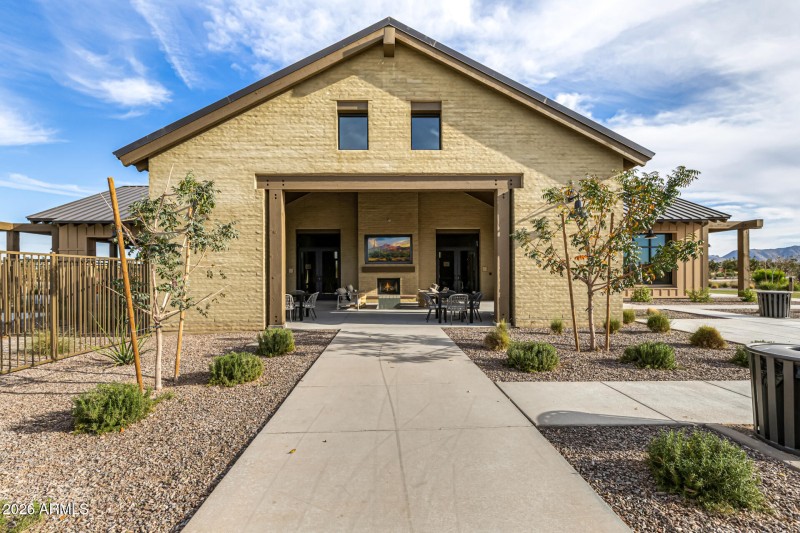 Clubhouse 2