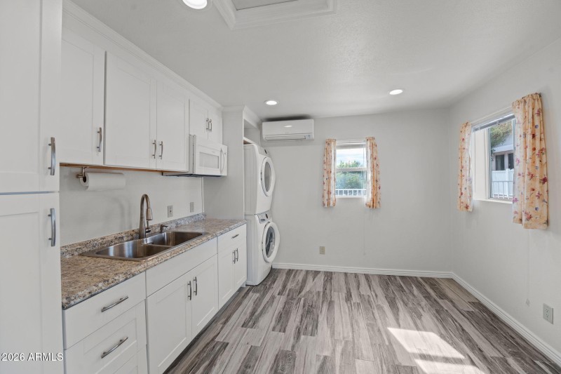 Detached casita
