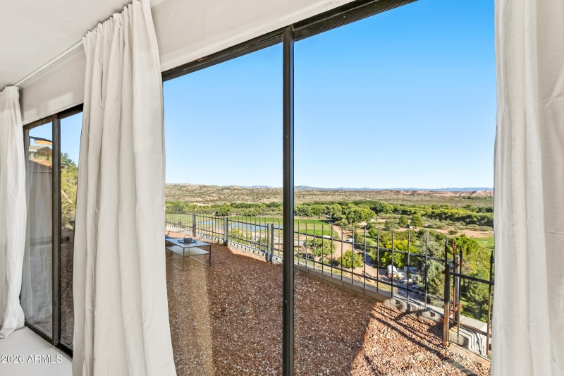 Living Room Views!