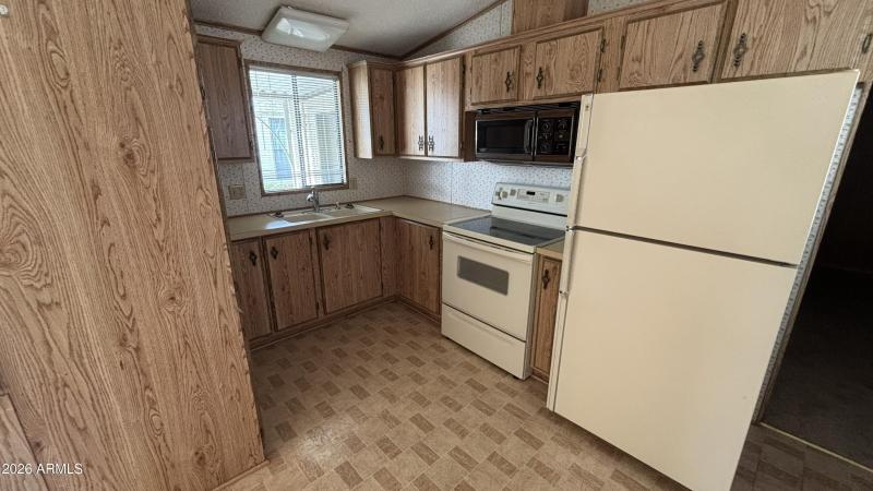 Kitchen 2