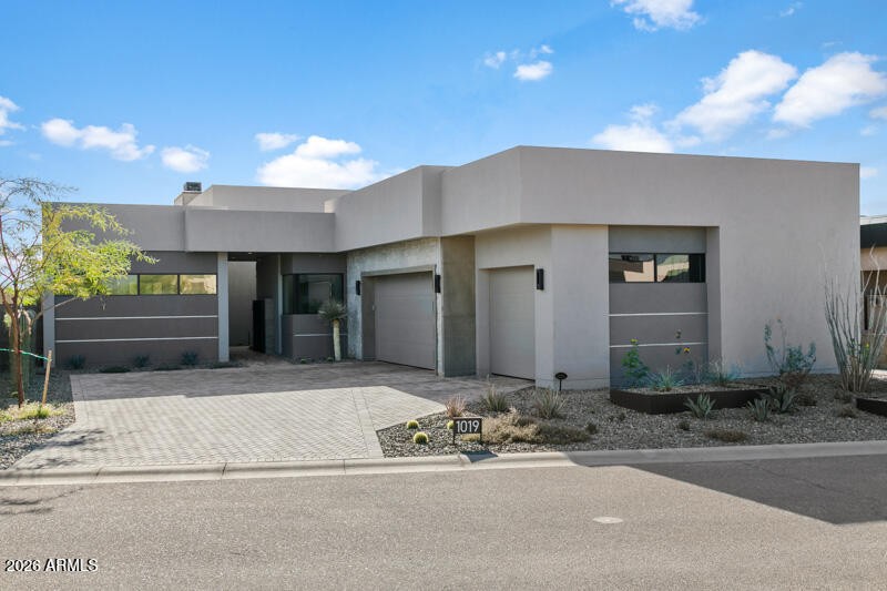 Daytime Exterior