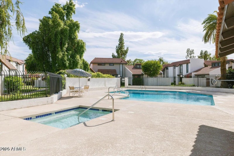 4313 N 28th.23