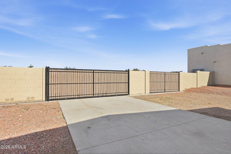 RV Gate