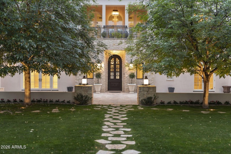 Exeter Front Yard