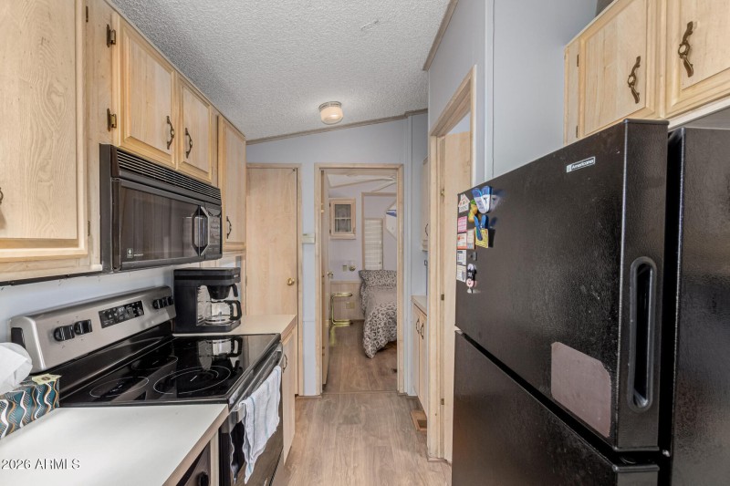 14 Kitchen