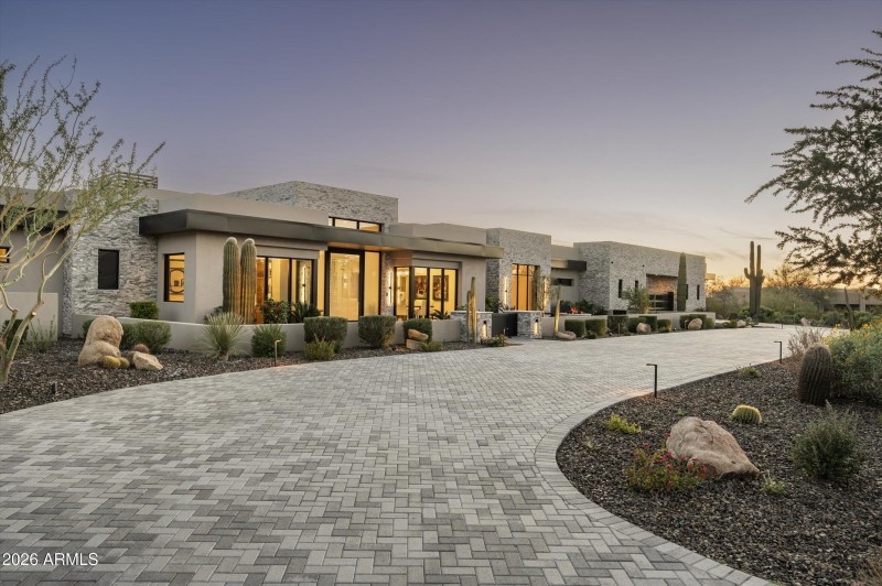 068_Exterior Front