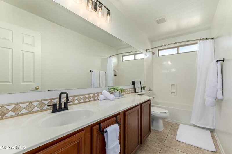 Bathroom Upper