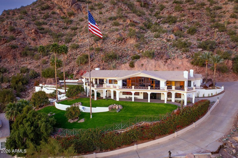 PRIVATE MOUNTAIN SIDE