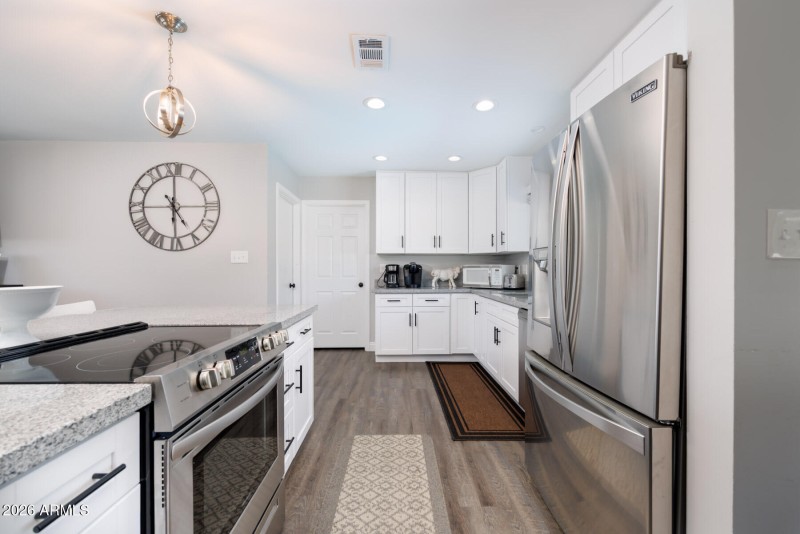 E Mackenzie Dr (8714)-11