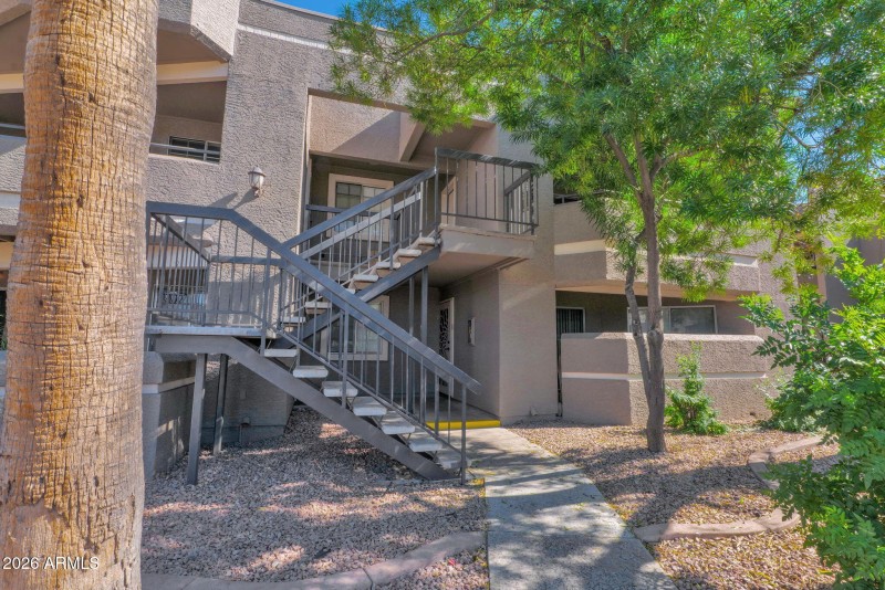 3-web-or-mls-P1492665