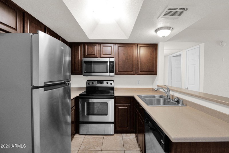 11-web-or-mls-P1492652