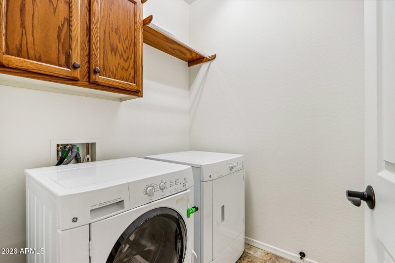 Walk-thru laundry