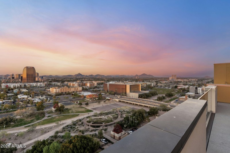 Expansive Rooftop City Views