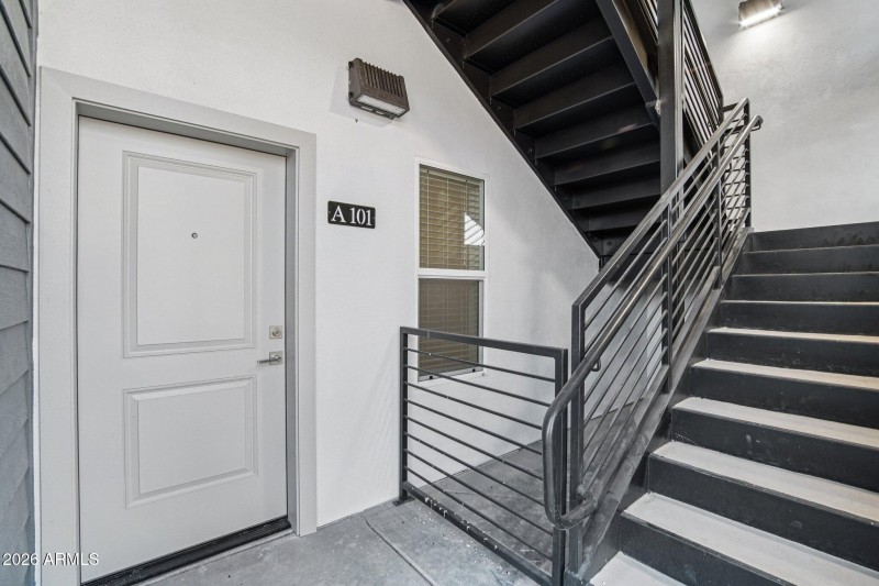 5-web-or-mls-3021 W Williams Dr A101-S06