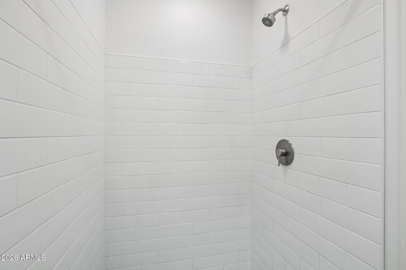 21-web-or-mls-3021 W Williams Dr A101-S0