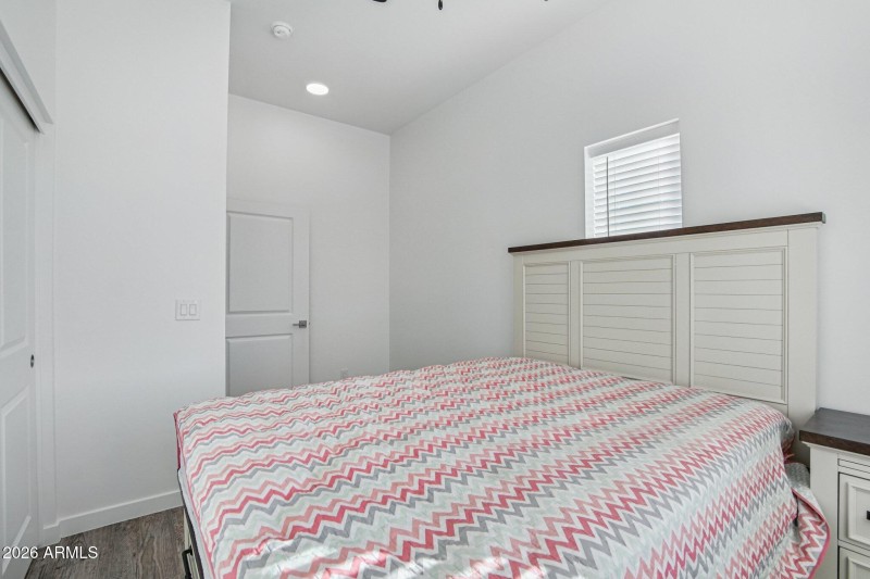 37-web-or-mls-3021 W Williams Dr A204-S0