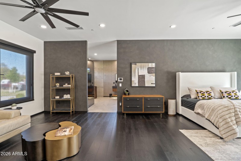 Grand Primary Suite
