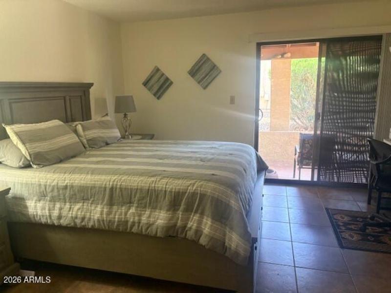 bedroom b