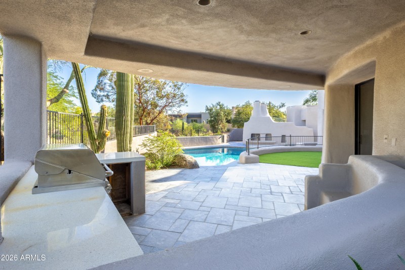 Covered Patio off Kitchen
