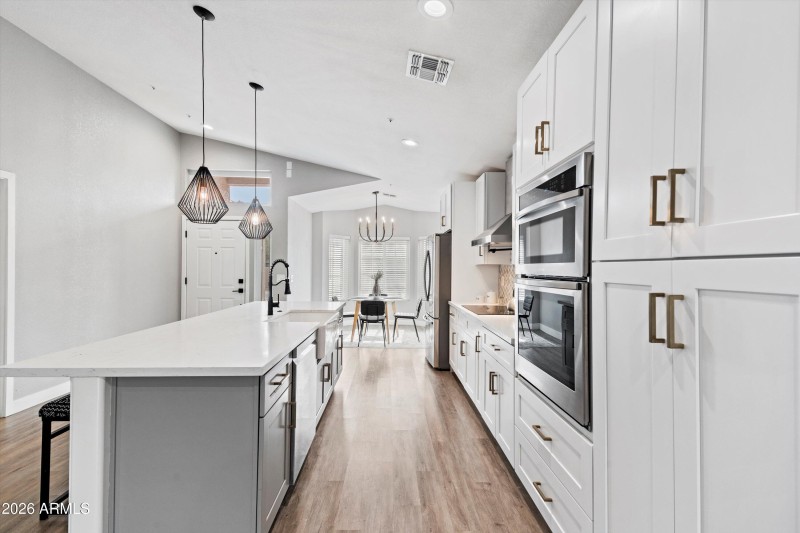 08-Kitchen