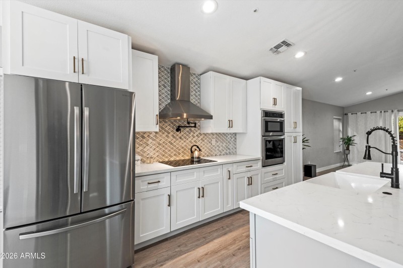 09-Kitchen