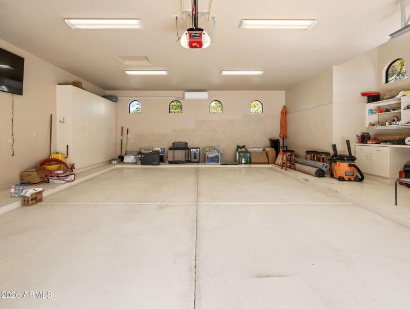 Garage1 of 2