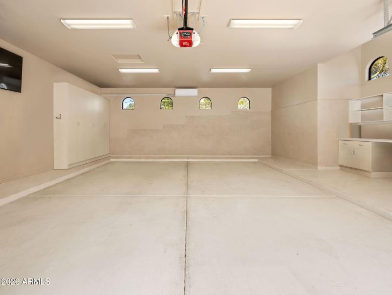 Garage1 of 2-Virtual Empty