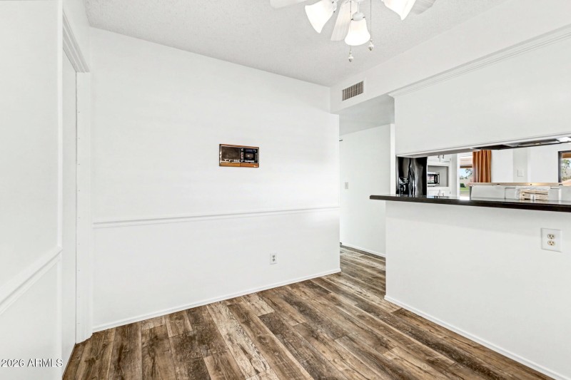 30 - Cedarcrest