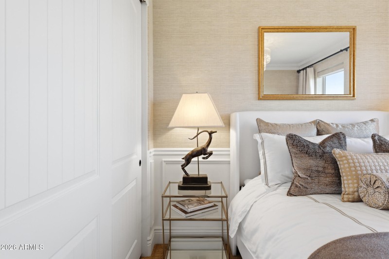 Guest bedroom