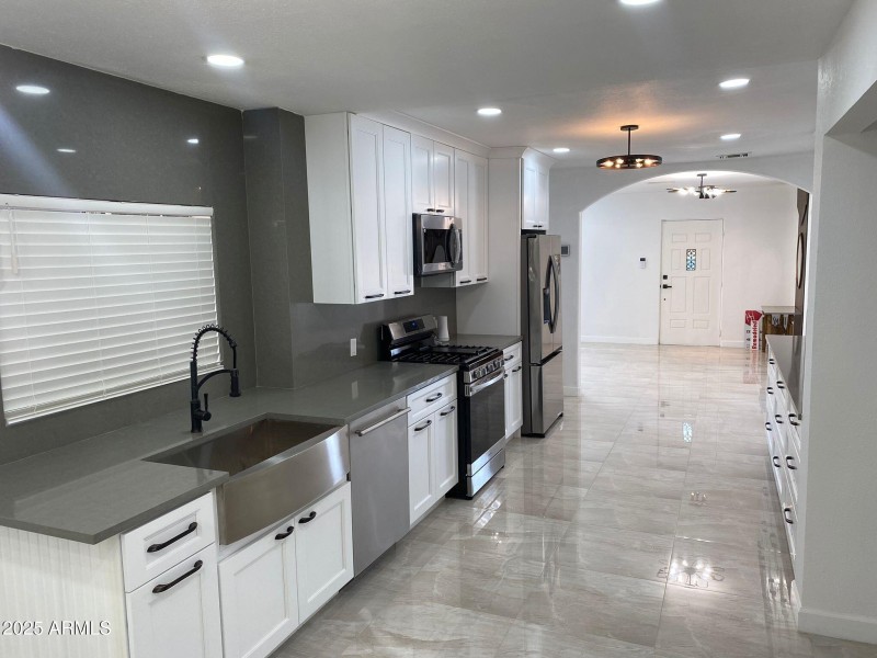 kitchen left