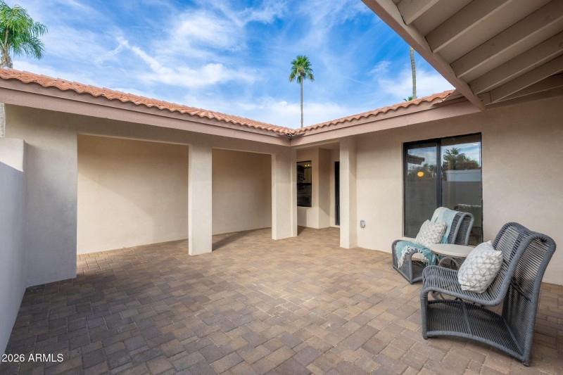 9025 N 83rd Pl - 05