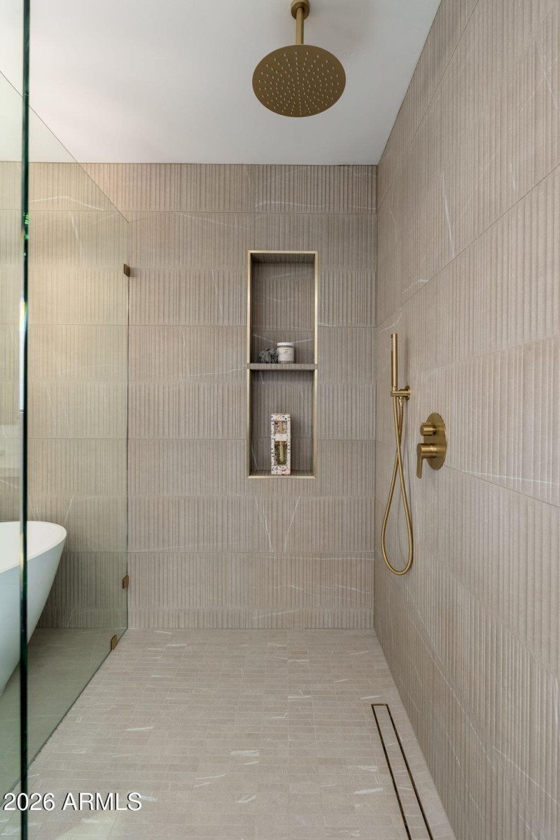 9025 N 83rd Pl - 26