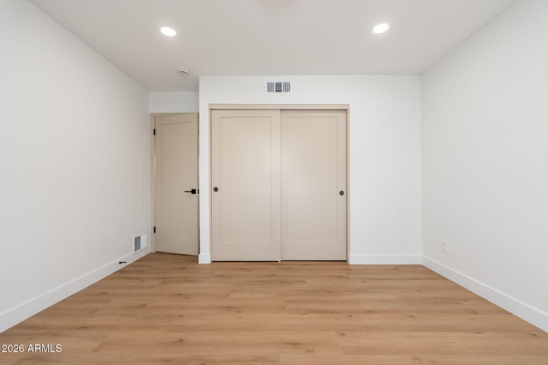9025 N 83rd Pl - 34