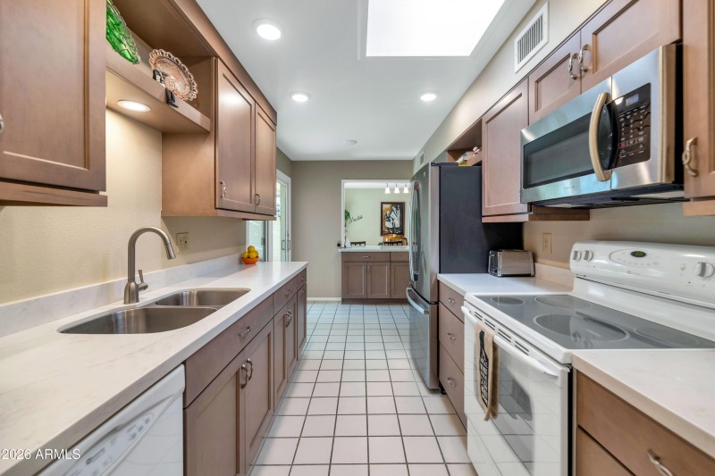 Kitchen 1