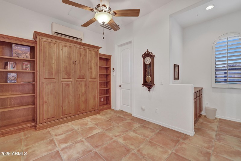 Casita w/ Built-Ins