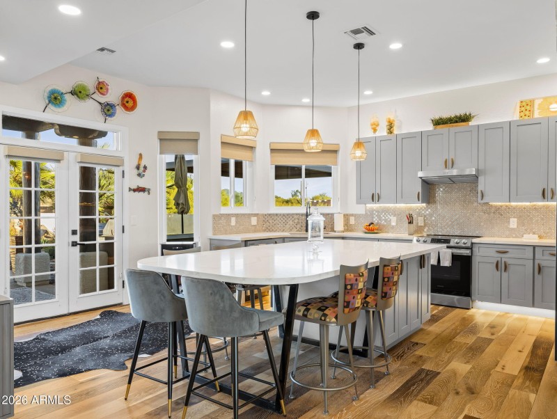 49-web-or-mls-38313 N 17th Way-50
