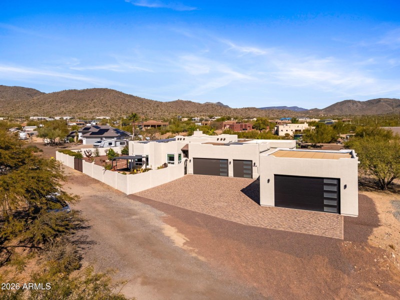 71-web-or-mls-38313 N 17th Way-71