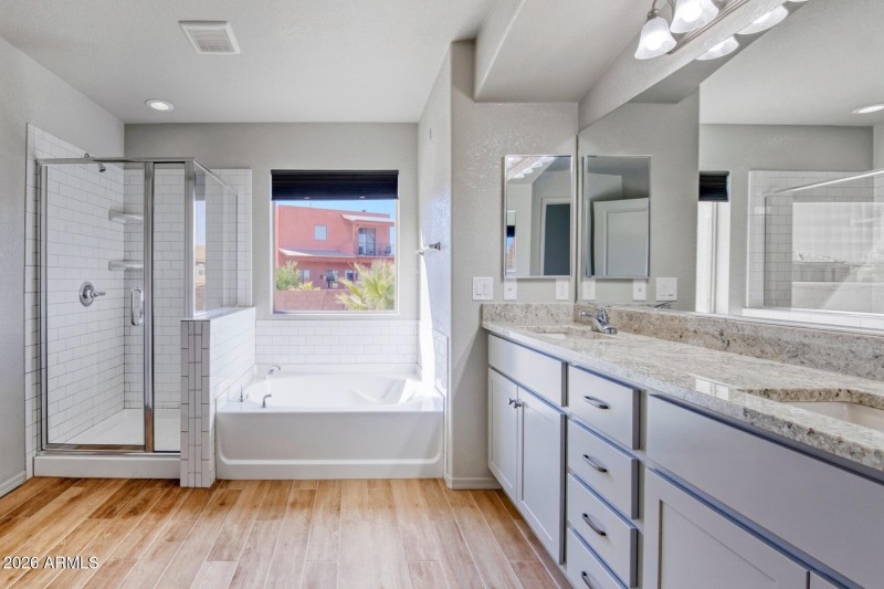 1094 Wagner Place-082293