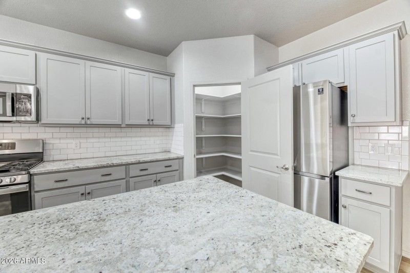 1094 Wagner Place-082138