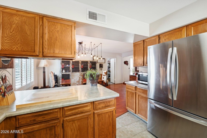 Kitchen w.updatd appliances