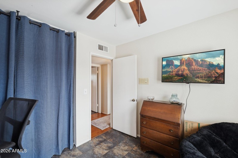 Guest Bedroom #2