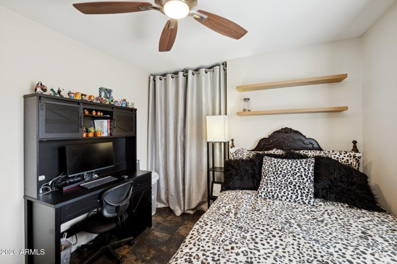 Guest Bedroom #1
