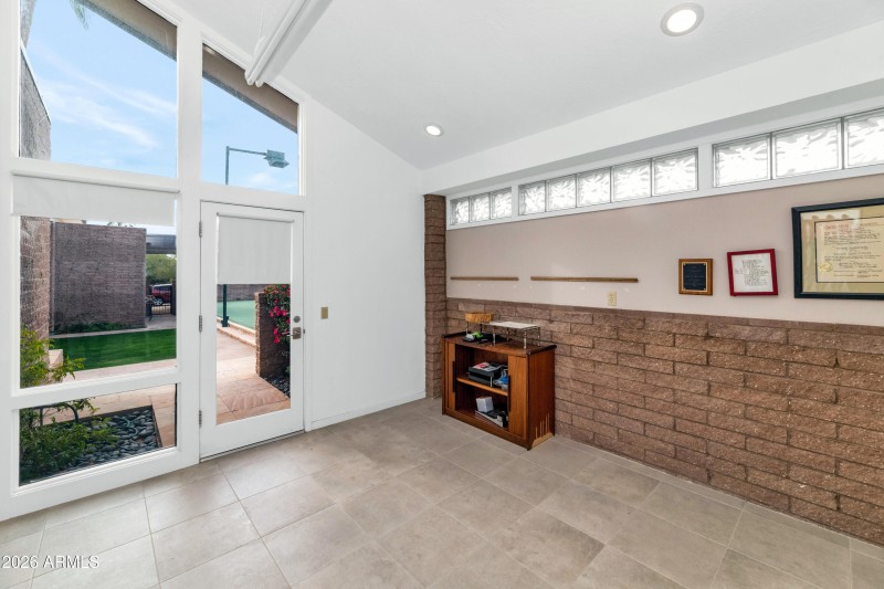 Office attached to Casita
